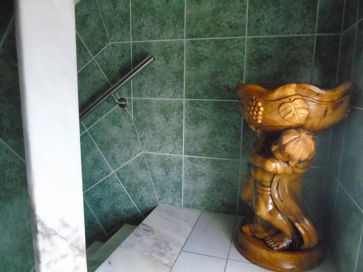 Lagos Guests B&B Luaran gambar